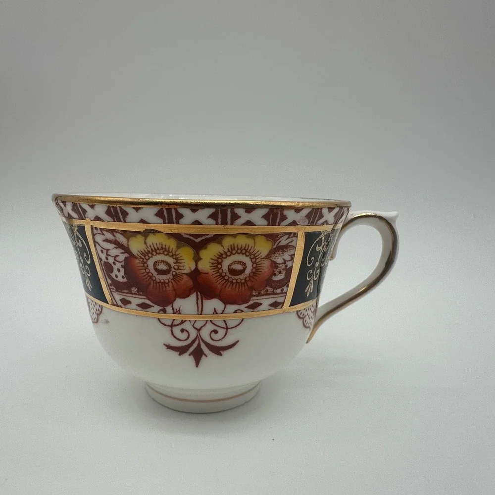 Colclough China 6613 Teacup Saucer Set Imari Style Cobalt Rust Gold England
